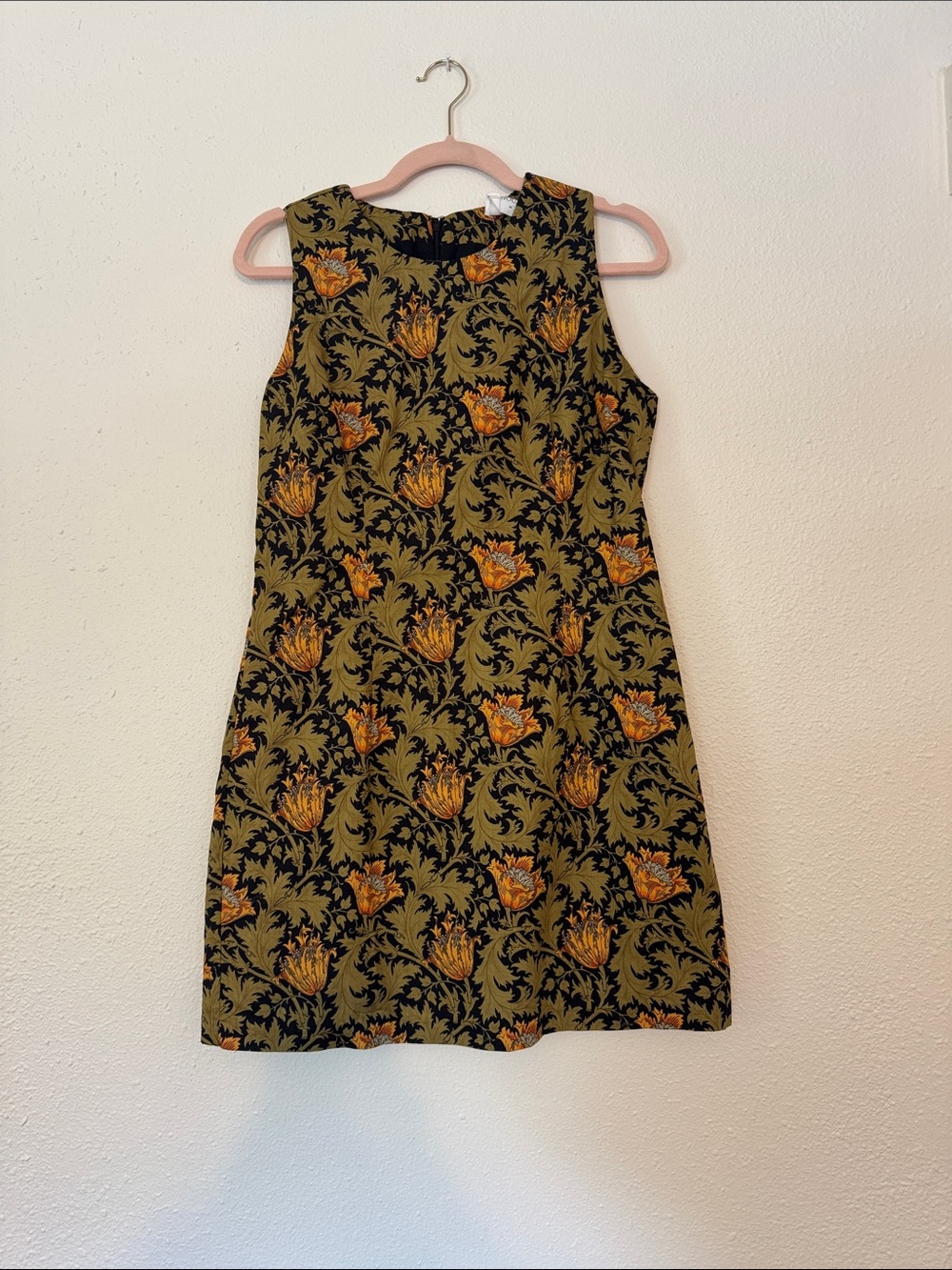 Tuckernuck Hyacinth House - Olive Green Floral Sleeveless Mini Dress - medium